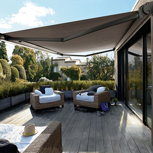 store-banne-anthracite-Mayenne - la baule