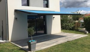 store banne motorisé- Mayenne la baule