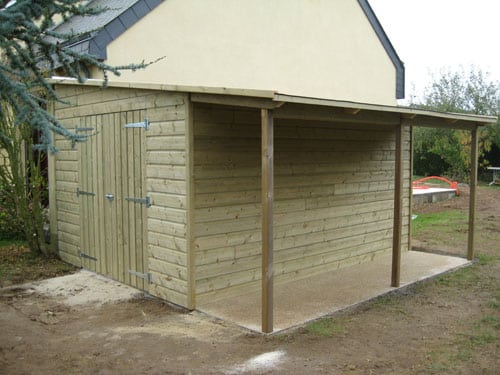 Abri de jardin avec bûcher - Mayenne