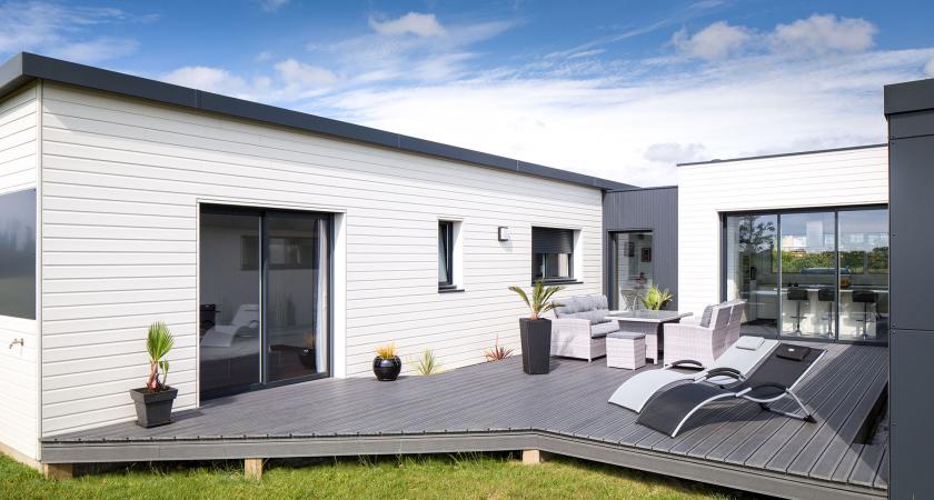 extension avec bardage gris lumière-Mayenne