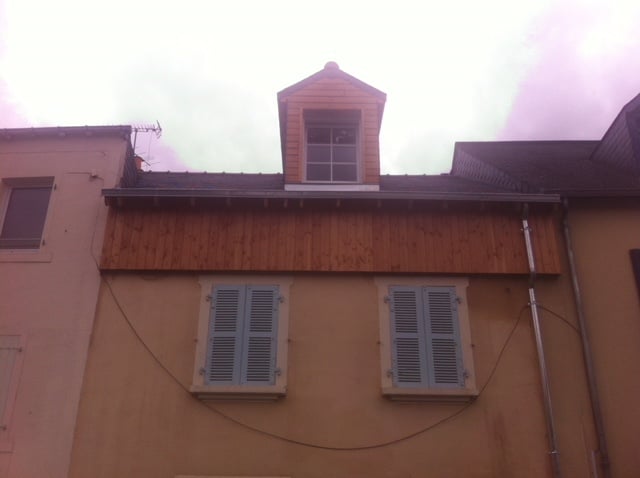 surélévation et agrandissement maison laval mayenne en douglas