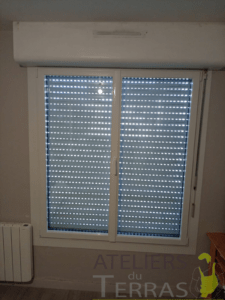 Pose d'une fenêtre avec volet roulant PVC Mayenne la baule