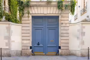 Porte d'entrée en bois massif, sur mesure Mayenne et Laval, la baule
