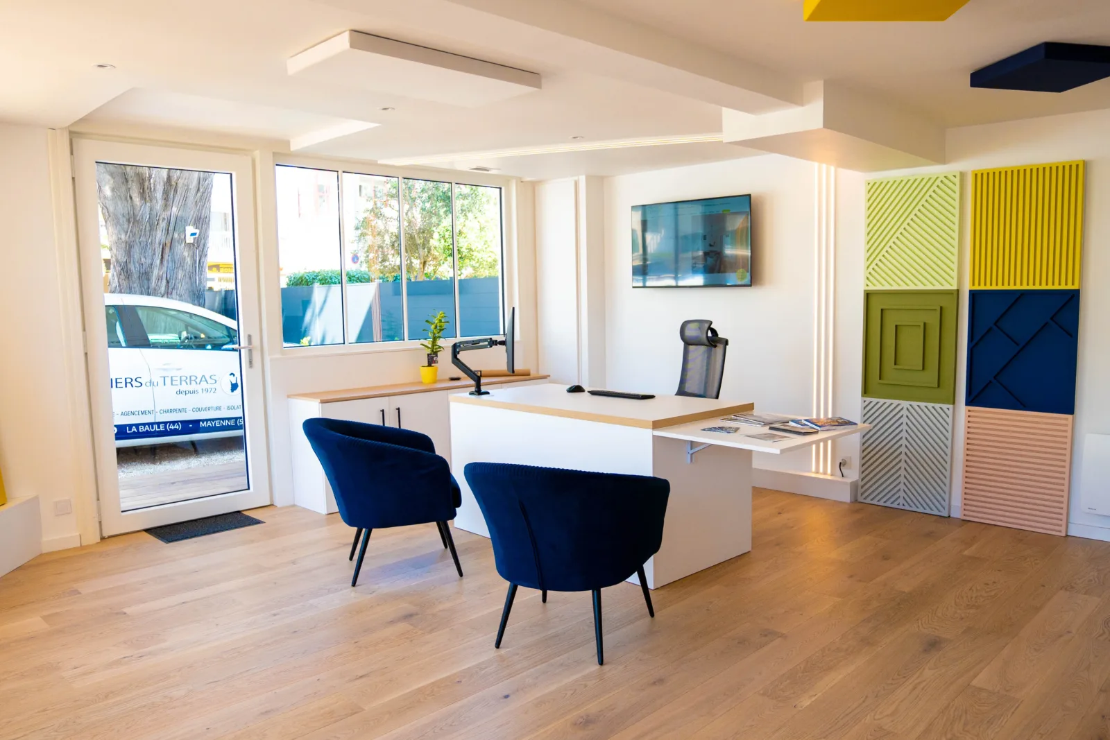 Agencement commercial à La Baule-Escoublac : comment créer un espace frais et agréable pour vos clients en été
