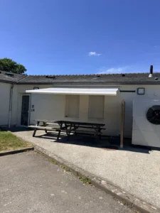 Protection solaire, store banne sur mesure à Mayenne - Laval